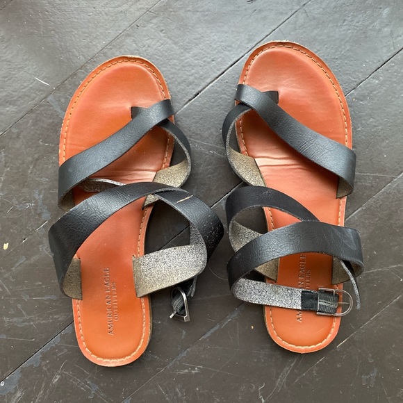 AE sandals - Picture 2 of 3